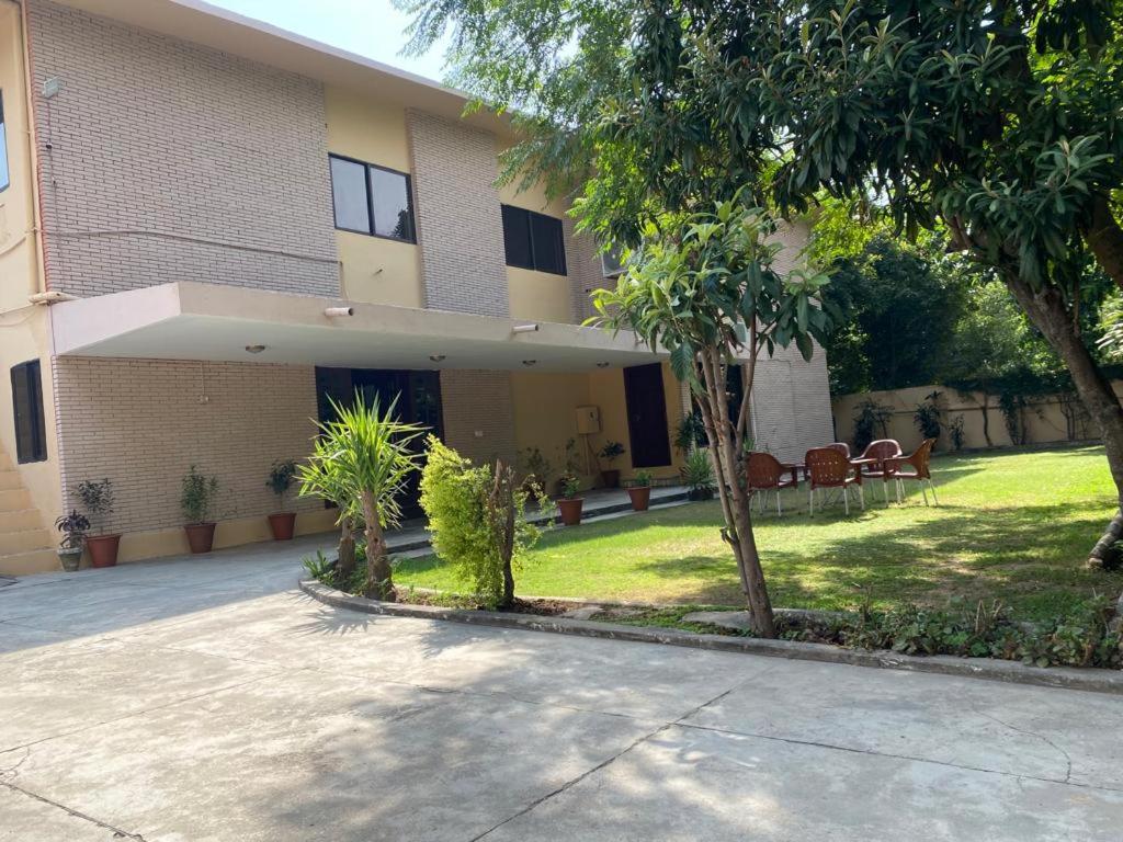 Imperial Guest House Islamabad Exterior foto